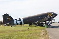 N15SJ @ KRDG - Douglas DC-3C Skytrain Second Chance  C/N 33049, N15SJ