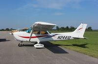 N2441D @ KMDH - Cessna 172R