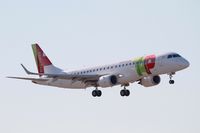 CS-TPV @ LFBD - Embraer 190LR, Short approach rwy 05, Bordeaux Mérignac airport (LFBD-BOD) - by Yves-Q