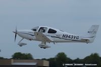 N943VG @ KOSH - Cirrus SR22  C/N 1459, N943VG