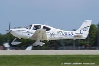 N709CD @ KOSH - Cirrus SR22  C/N 29, N709CD