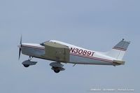 N3089T @ KOSH - Piper PA-28-140 Cherokee Cruiser  C/N 28-7225545, N3089T - by Dariusz Jezewski www.FotoDj.com