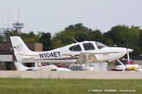 N104ET @ KOSH - Cirrus SR22  C/N 1024, N104ET