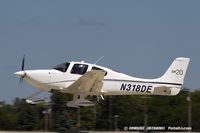 N318DE @ KOSH - Cirrus SR20  C/N 2237, N318DE