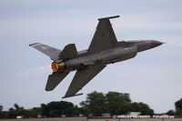 94-0042 @ KOSH - F-16CM-50-CF 94-0042 SW from 55th FS Fighting Fifty Fifth 20th FW Shaw AFB, SC