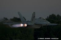 165887 @ KOSH - F/A-18F Super Hornet 165887 AD-206 from VFA-106 Gladiators  NAS Oceana, VA