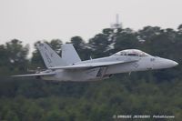 165808 @ KOSH - F/A-18F Super Hornet 165808 AD-221 from VFA-106 Gladiators  NAS Oceana, VA