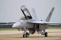 165887 @ KOSH - F/A-18F Super Hornet 165887 AD-206 from VFA-106 Gladiators  NAS Oceana, VA