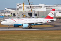 OE-LBW @ ESSA - Austrian Airlines