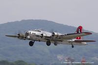N3193G @ KOQU - Boeing B-17G Flying Fortress Yankee Lady C/N 77255 - Yankee Air Museum, N3193G