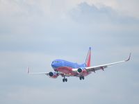 N704SW @ 3607 - Landing