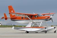 N758 @ KBOI - Taxiing to RWY 28L. - by Gerald Howard