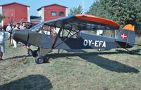 OY-EFA - Avedøre 8.9.2002 - by leo larsen