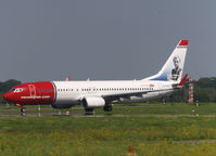 EI-FVT @ EDDL - Taxi to runway of Dusseldorf Airport - by Willem Göebel