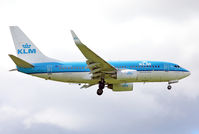 PH-BGK @ CPH - Copenhagen 22.8.2017 - by leo larsen