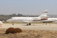 N410GS @ CMA - 2015 Dassault FALCON 2000 EX, two P&W(C)308C 7,002 lb st each with FADEC, Nordam thrust reversers, increased fuel, extended range version, at SUN AIR ramp - by Doug Robertson
