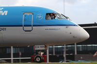 PH-EXA @ EHAM - KLM cityhopper ERJ-190