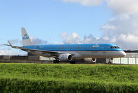 PH-EZV @ EHAM - KLM Cityhopper ERJ-190