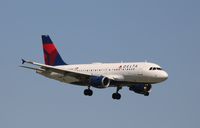 N352NB @ KDFW - Airbus A319 - by Mark Pasqualino