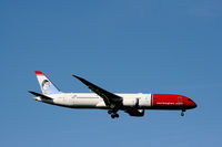 G-CKHL @ EKCH - G-CKHL landing rw 04L - by Erik Oxtorp