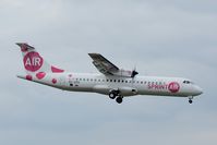 SP-SPE @ EGSH - Arriving to collect Norwich City Football Club. - by keithnewsome