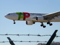 CS-TOE @ LPPT - Landing. Special schemme. - by Nuno Filipe Lé Freitas