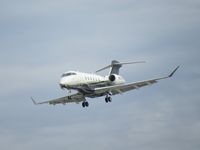 N576FX @ 3607 - Landing