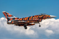 30 09 @ LIED - LANDING 17L - by Gian Luca Onnis