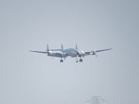 N422NA @ 3602 - Landing