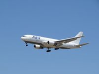 N739AX @ 3607 - Landing