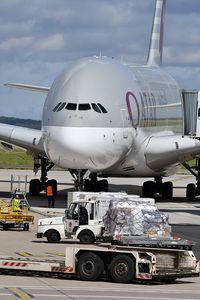 A7-APF @ LFPG - QR39 from Doha at CDG terminal 1 - by JC Ravon - FRENCHSKY