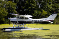 N9698E @ KOSH - Cessna 182R Skylane  C/N 18268438, N9698E