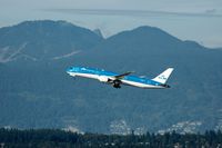 PH-BHL @ YVR - KL682 to Amsterdam - by Manuel Vieira Ribeiro