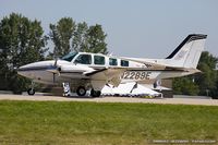 N2289E @ KOSH - Raytheon 58 Baron  C/N TH-1821 , N2289E - by Dariusz Jezewski www.FotoDj.com