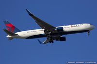 N182DN @ KJFK - Boeing 767-332/ER - Delta Air Lines  C/N 25987, N182DN - by Dariusz Jezewski www.FotoDj.com