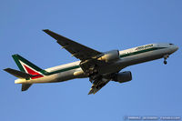EI-ISD @ KJFK - Boeing 777-243/ER  - Alitalia  C/N 32860 , EI-ISD