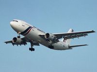 F-GHEF @ LFBD - Air Liberté landing runway 23 from Paris Orly south (now converted to Freighter DRS 4/21/09, FedEx N750FD) - by JC Ravon - FRENCHSKY