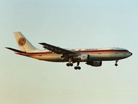 SU-GAC @ LFPO - BENNOU Egyptair landing runway 06 from CAI (now Converted 300B4-203F named New Valley) - by JC Ravon - FRENCHSKY