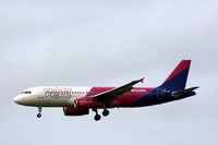 HA-LWG @ EKCH - HA-LWG landing rw 22L