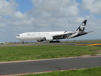 ZK-OKC @ NZAA - leaving AKL - by magnaman