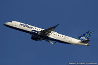 N317JB @ KJFK - Embraer 190AR (ERJ-190-100IGW) Deja Blue - JetBlue Airways  C/N 19000363, N317JB