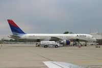 N675DL @ KLGA - Boeing 757-232  C/N 25980, N675DL