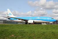 PH-HSD @ EHAM - KLM Boeing 737