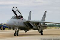159600 @ KNTU - F-14D Tomcat 159600 AD-160 from VF-101'Grim Rippers' NAS Oceana, VA