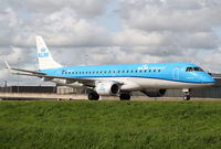 PH-EXD @ EHAM - KLM Cityhopper ERJ-190