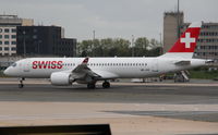 HB-JCC @ LFPG - Swiss