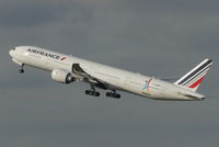 F-GZNP @ LFPG - Air France - by Jan Buisman