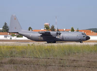 16801 @ LPTN - Taxiing. - by Nuno Filipe Lé Freitas