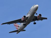 EI-FML @ LFBD - Volotea V72405 from Ajaccio (AJA) landing runway 23 - by JC Ravon - FRENCHSKY