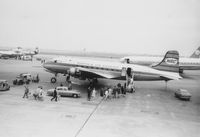 PH-MAE @ EHAM - Passenger boarding PH-MAE at Schiphol (Amsterdam).
Ca. 1964 - by J.J. Groenewegen